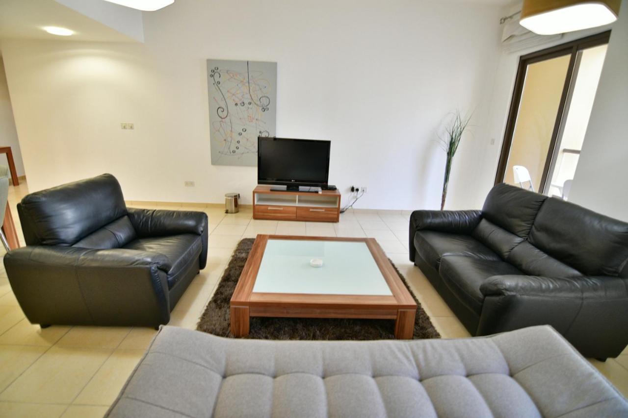 Holiday Homes Dubai Exterior photo