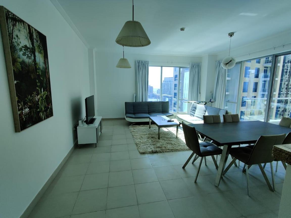 Holiday Homes Dubai Exterior photo